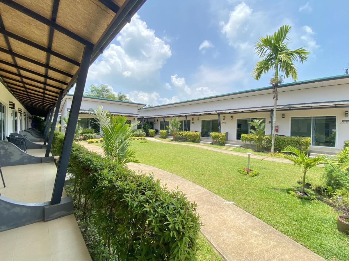 Hotel Malee Sirin Old Town Ko Lanta Exterior foto