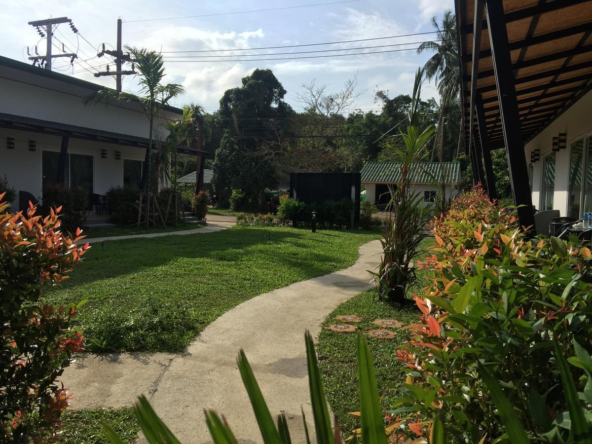 Hotel Malee Sirin Old Town Ko Lanta Exterior foto